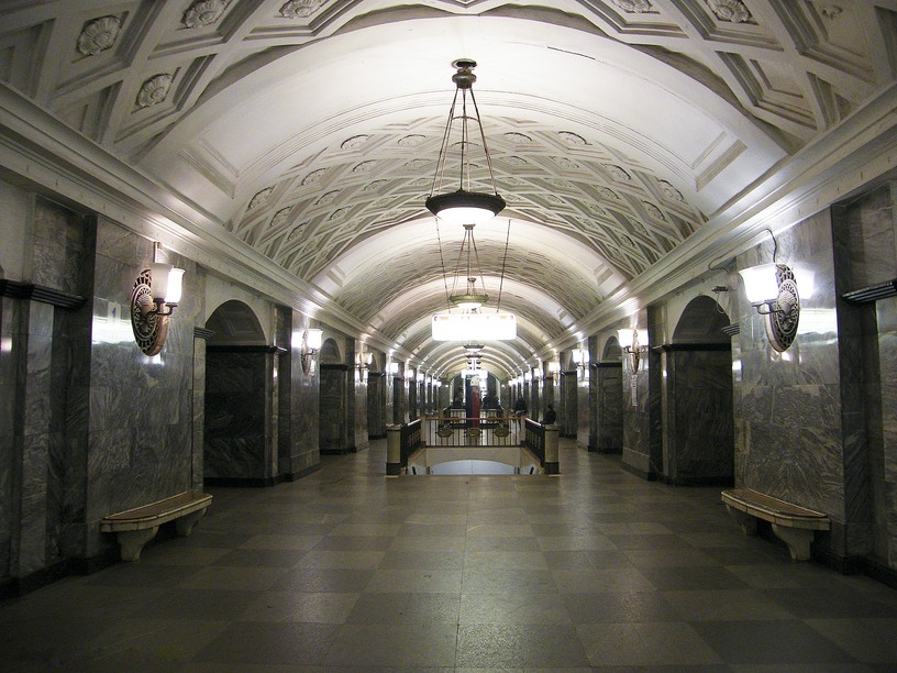 Станция Курская, центральный неф