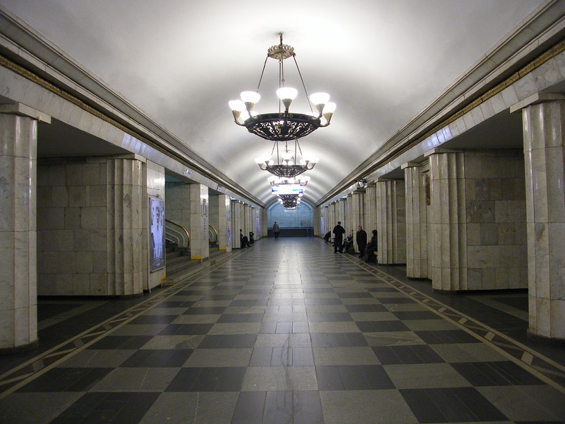 Станция Владимирская, центральный неф