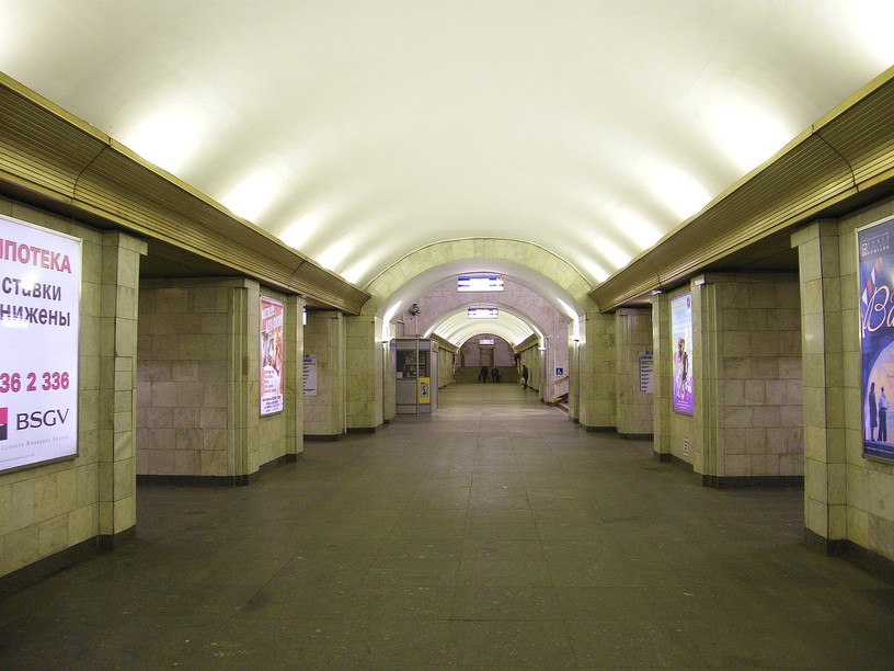 Станция Сенная площадь, центральный неф