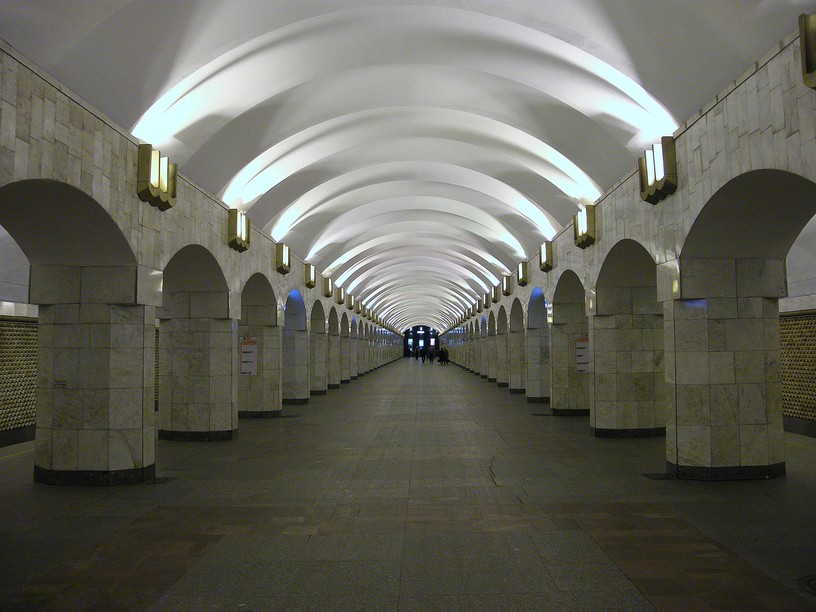 Станция Площадь Александра Невского 2, центральный неф