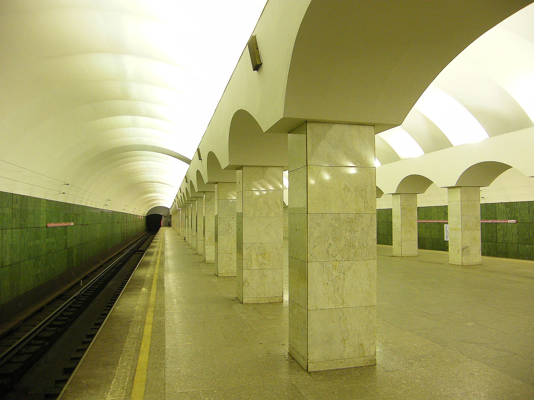 метро лесная фото спб