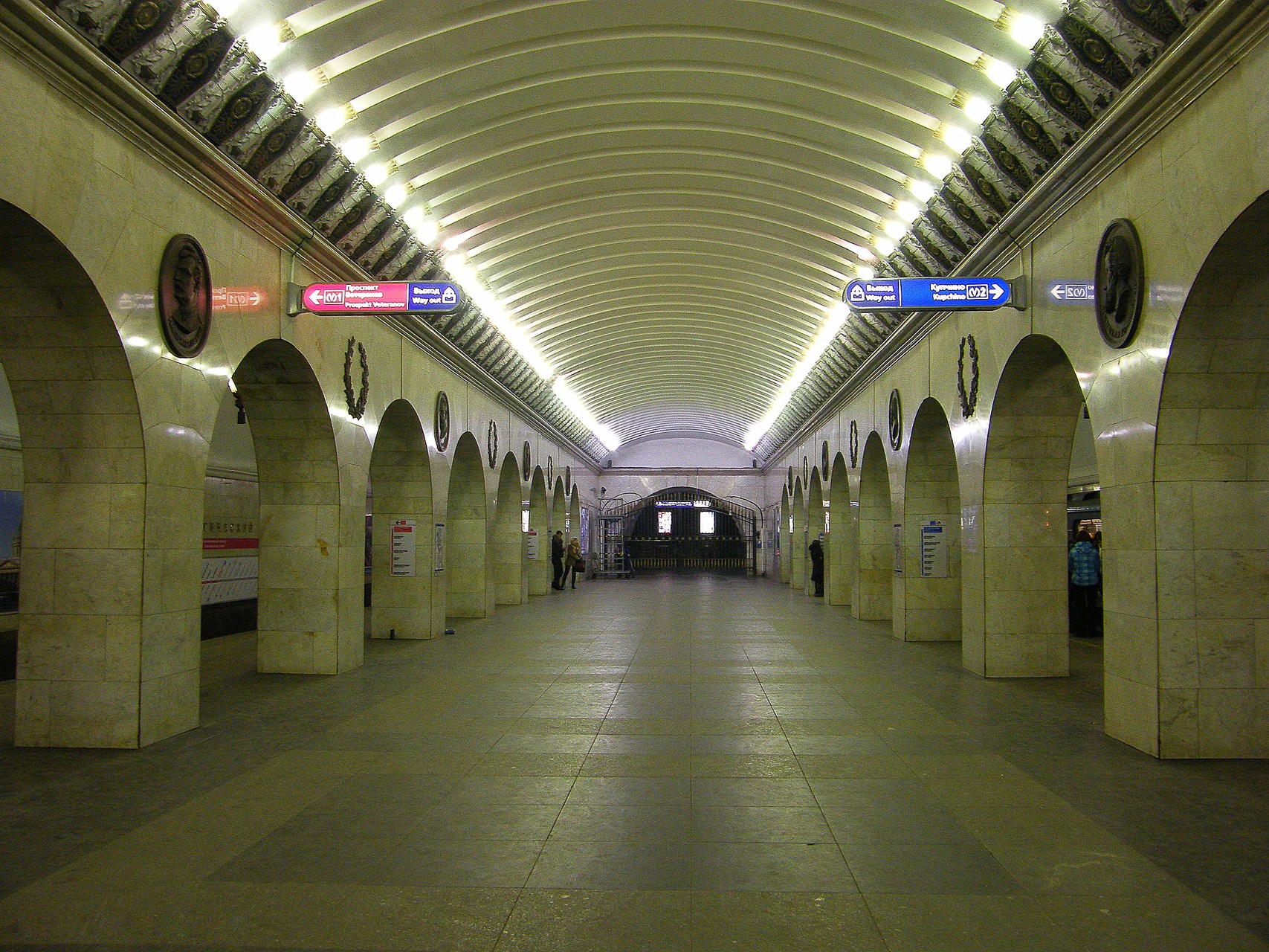 сенная станция метро