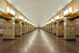 Станция Гражданский проспект, центральный неф