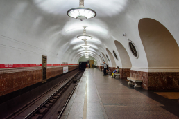 Станция Площадь Восстания, боковой неф