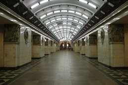 Станция Нарвская, центральный неф