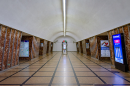 Станция Московские ворота, центральный неф