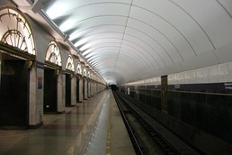 Станция Звенигородская, боковой неф