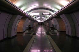 Станция Волковская, центральный неф